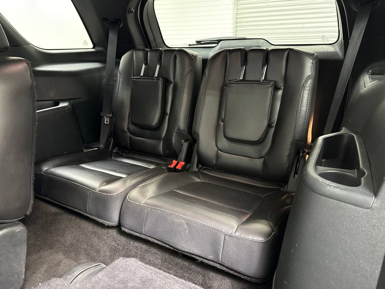 Used 2018 Ford Explorer XLT w/ Equipment Group 202A FWD image 21