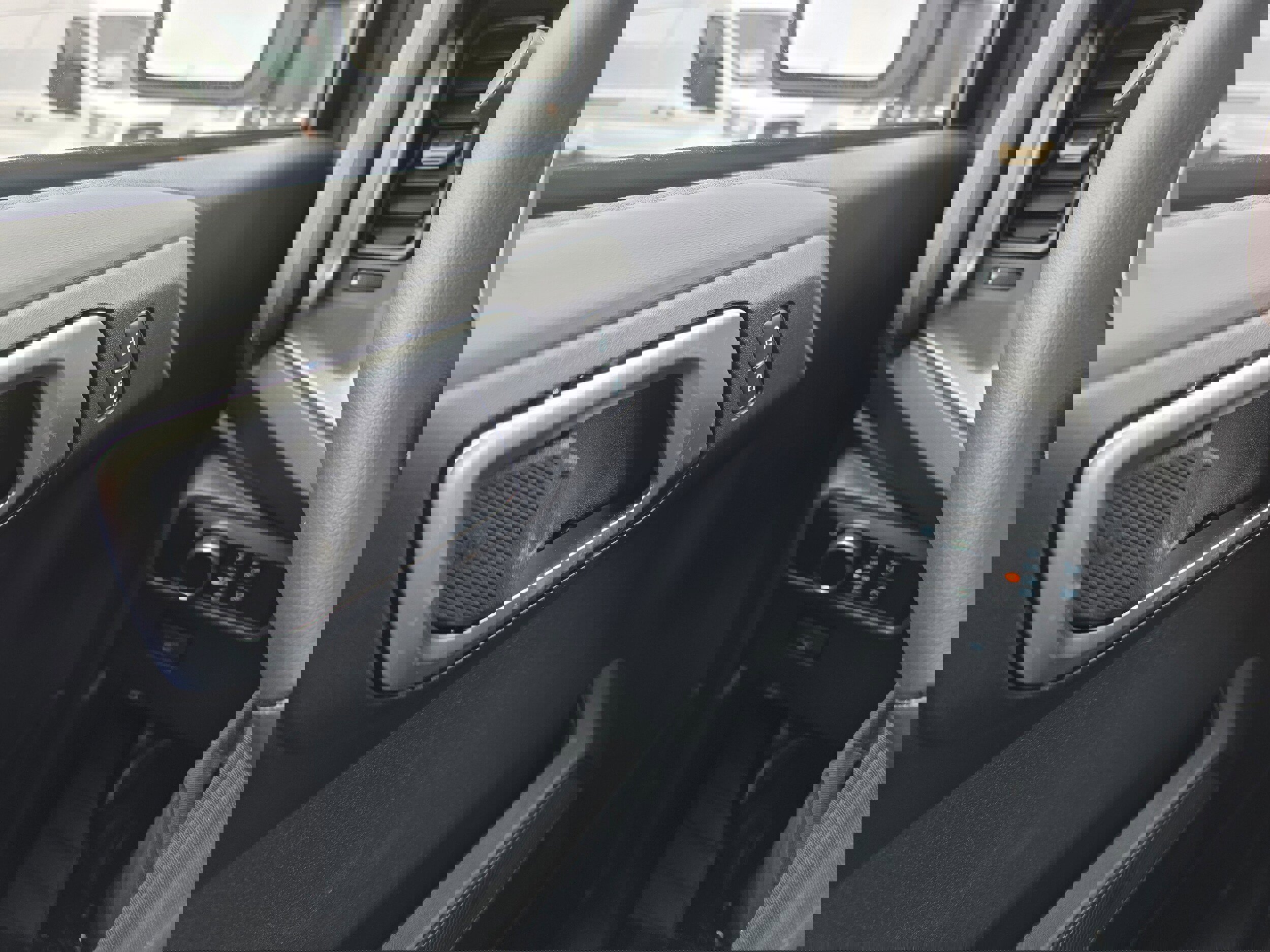 New 2025 Ford Bronco Badlands image 26