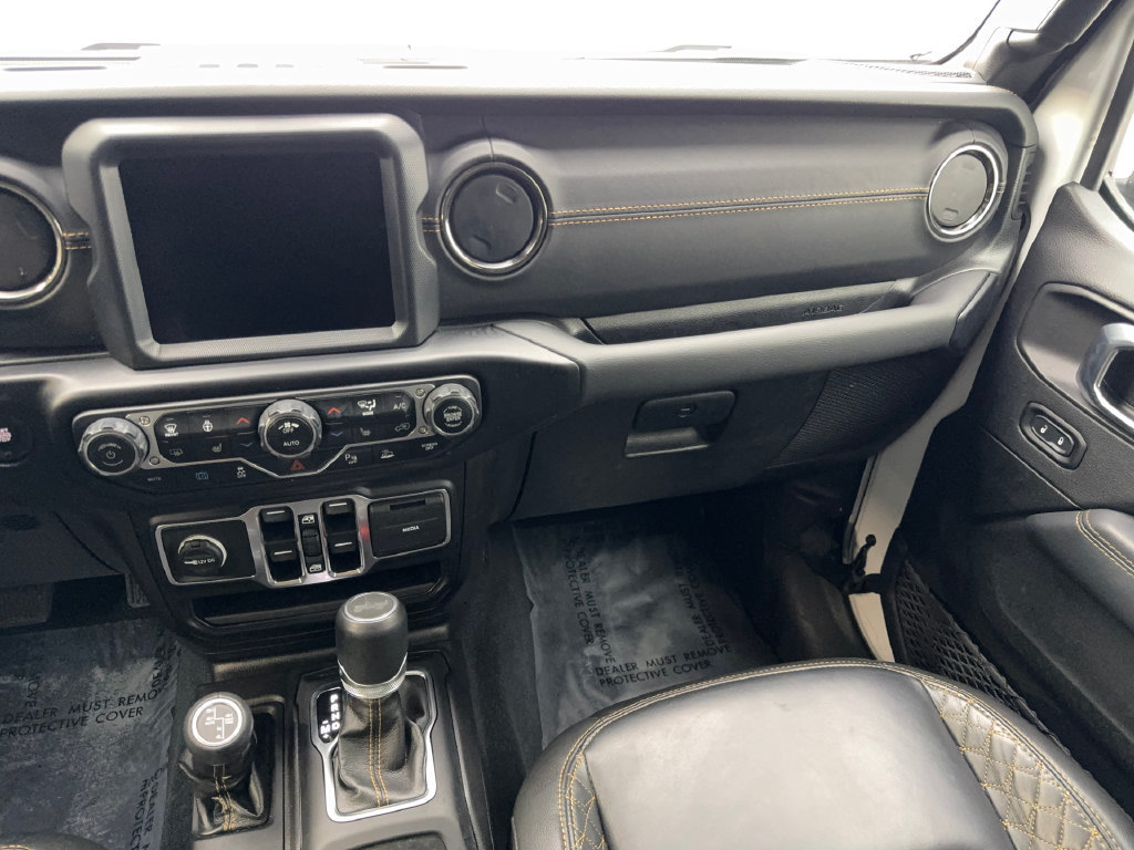 Used 2022 Jeep Wrangler Unlimited Sahara AWD/4WD image 55