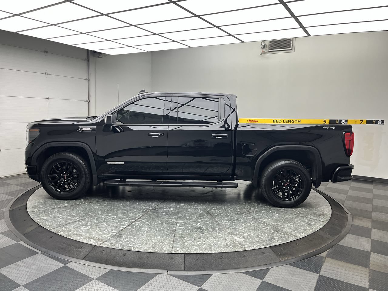 Certified 2024 GMC Sierra 1500 Elevation w/ Elevation Premium Package AWD/4WD image 7