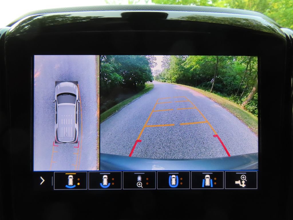 Certified 2021 Chevrolet Traverse LT w/ LT Premium Package AWD/4WD image 6