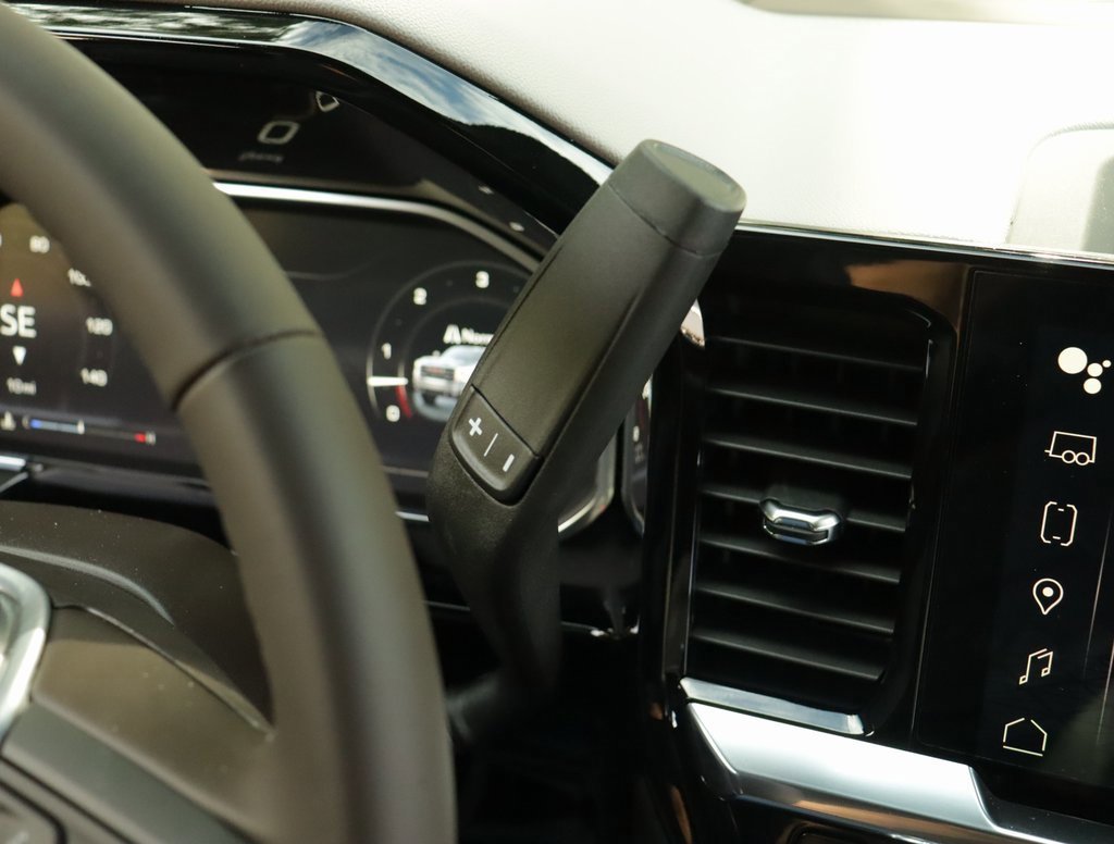 New 2026 GMC Sierra 2500 SLT w/ SLT Premium Package image 19