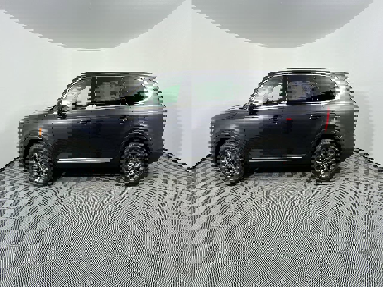 Used 2024 Kia Telluride LX image 6