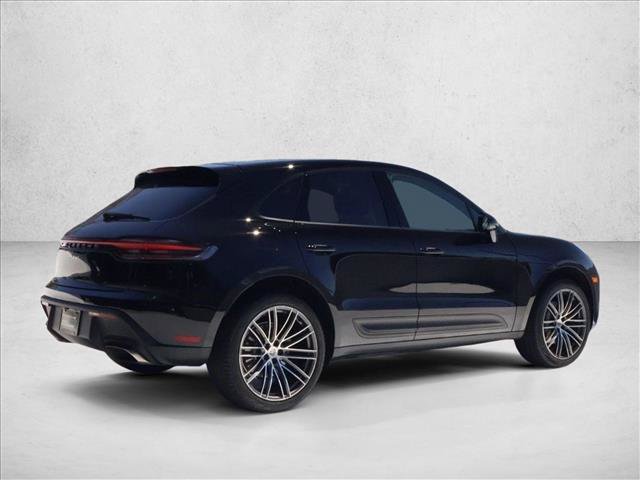 Used 2024 Porsche Macan AWD/4WD image 8