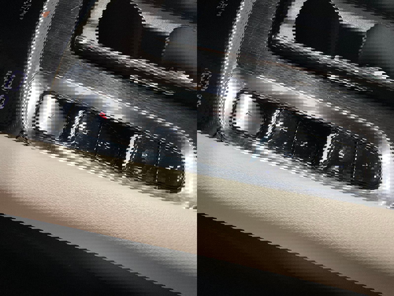 Used 2023 Buick Enclave Essence w/ Experience Buick Package image 13