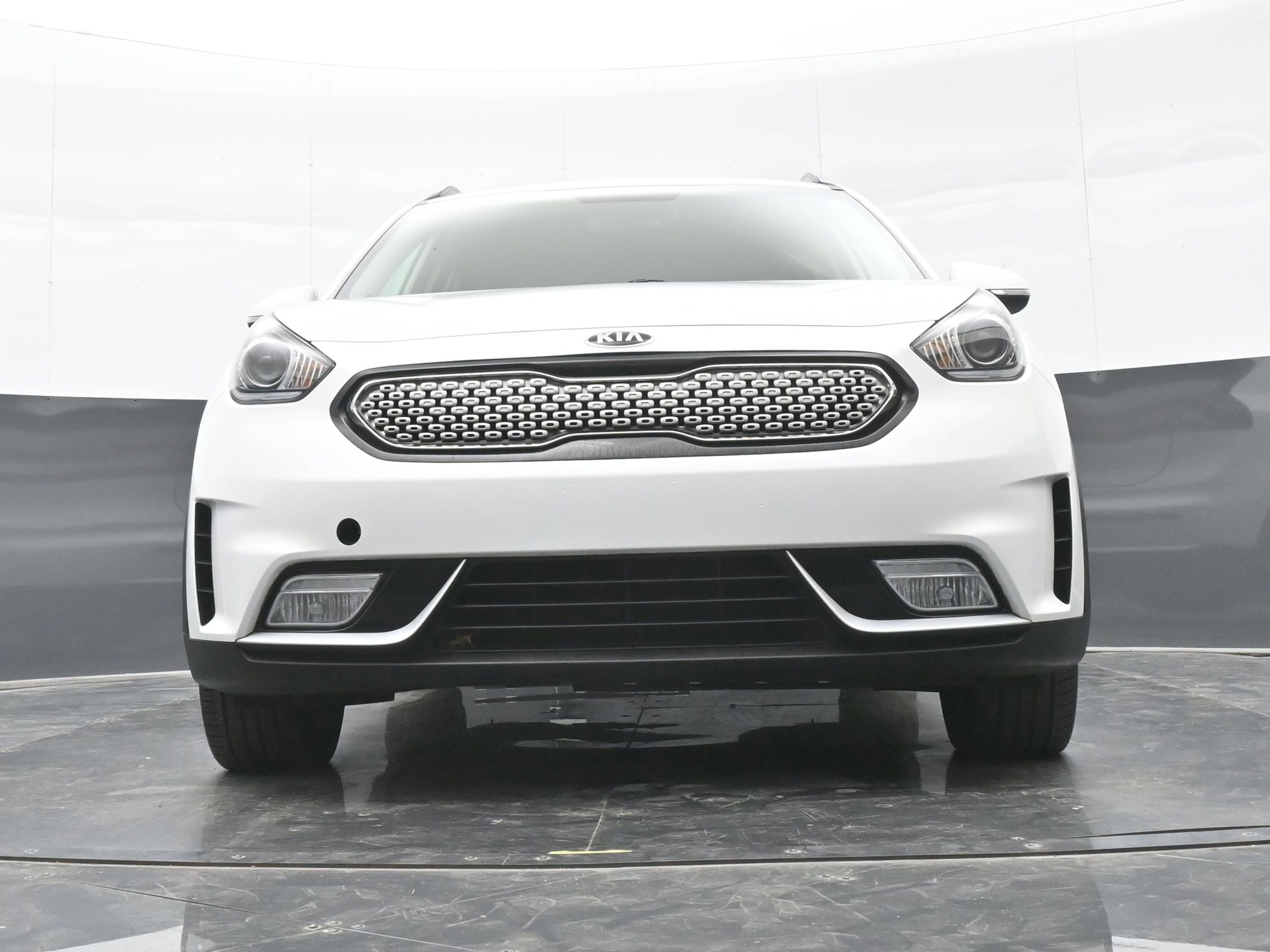Used 2019 Kia Niro S Touring image 39