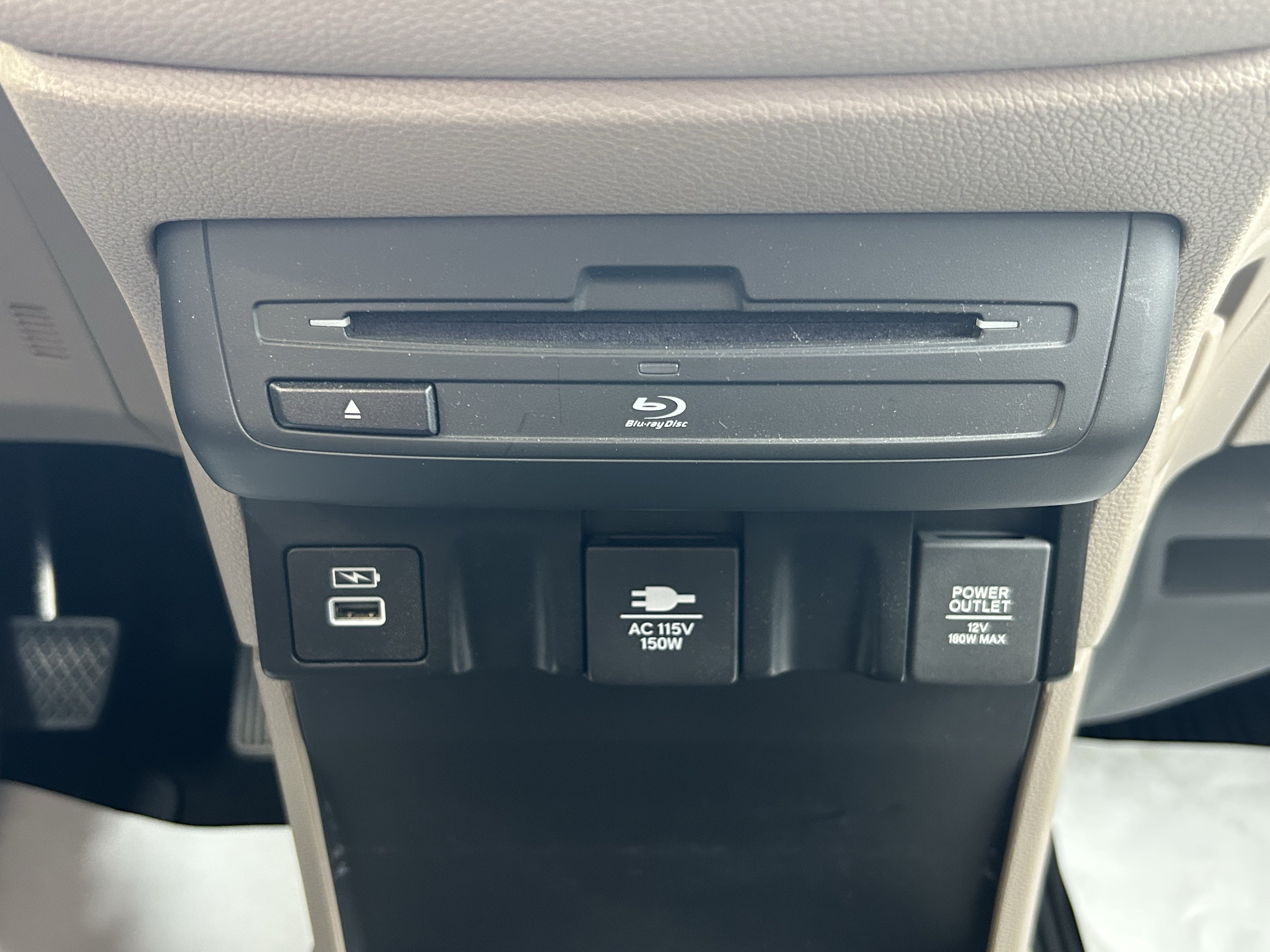 Used 2024 Honda Odyssey Touring image 35