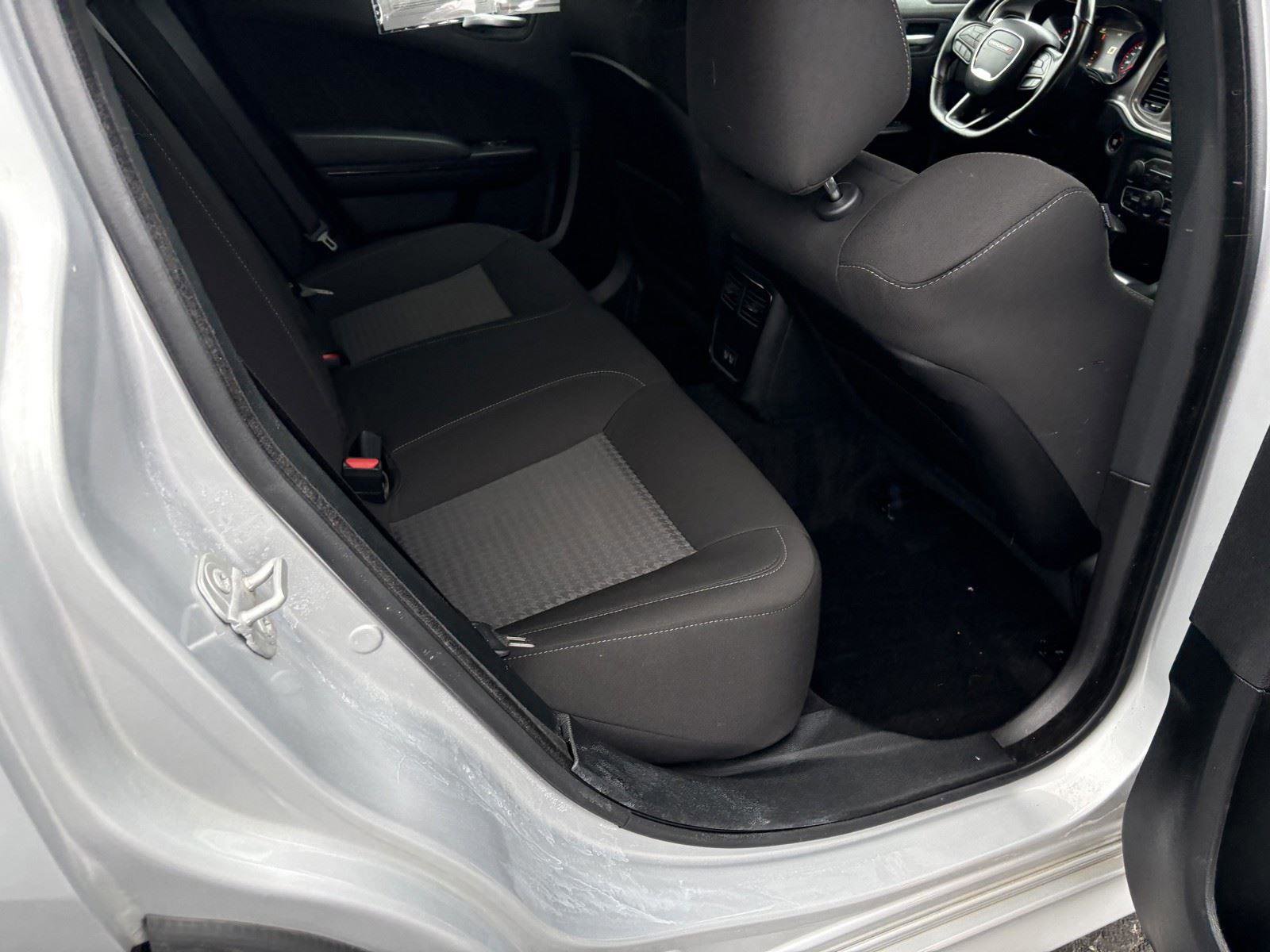 Used 2022 Dodge Charger R/T w/ Performance Handling Group image 12