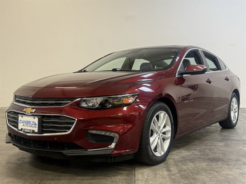 Used 2016 Chevrolet Malibu LT w/ Driver Confidence Package FWD image 3