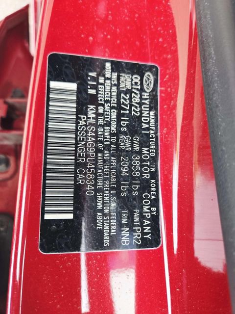 Used 2023 Hyundai Elantra SEL w/ Convenience Package image 30