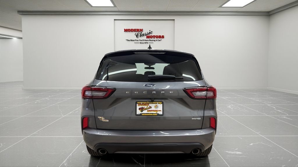 Used 2024 Ford Escape ST-Line AWD/4WD image 4