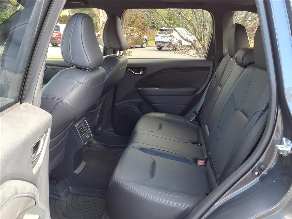 Used 2025 Subaru Forester Limited image 5