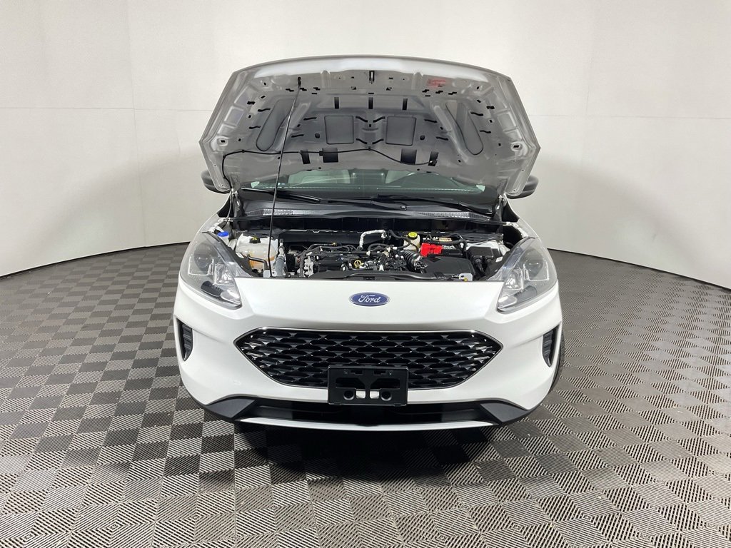 Used 2022 Ford Escape SE image 5