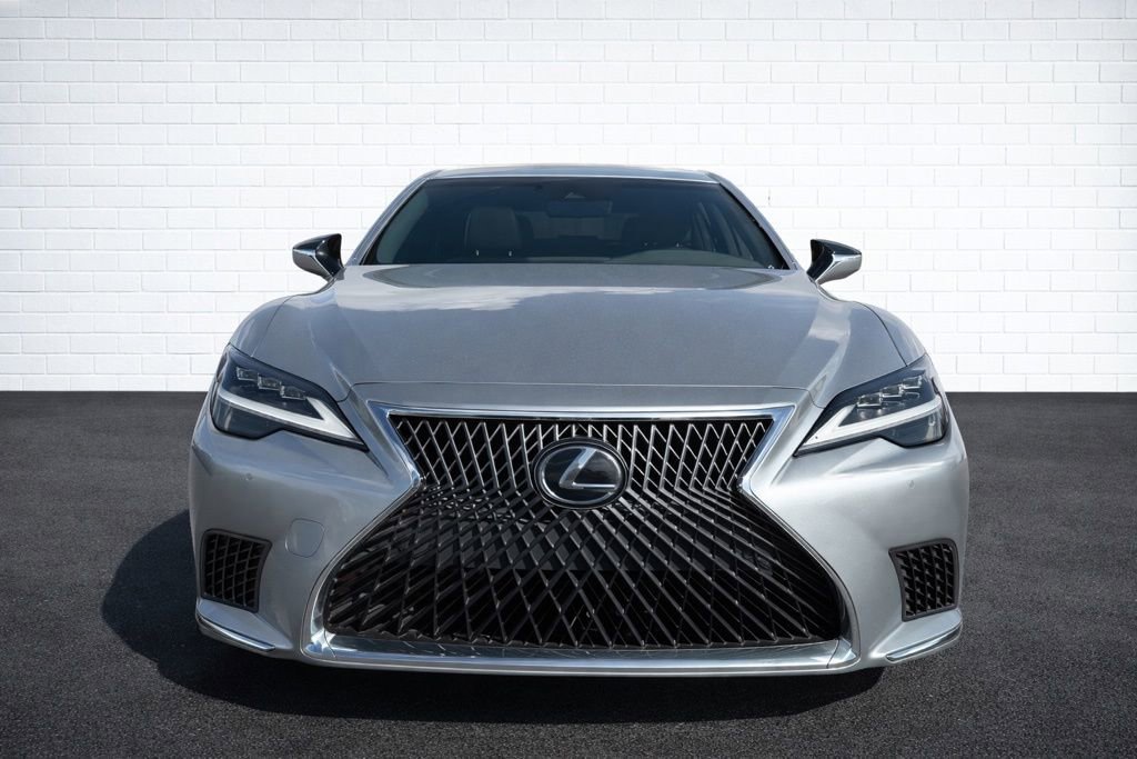 Used 2022 Lexus LS 500 w/ Accessory Package (Z2) image 2