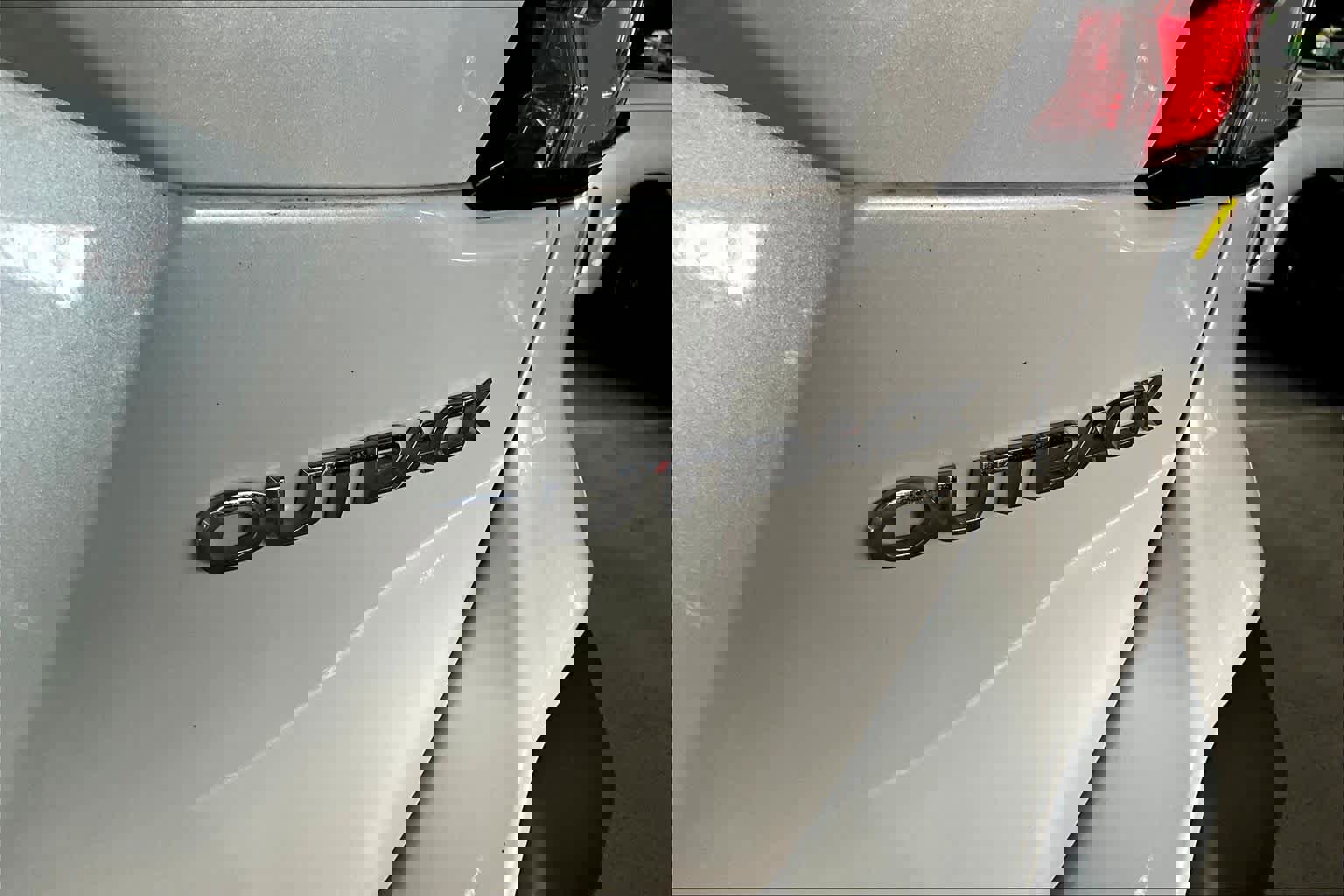 Used 2021 Subaru Outback Limited image 9