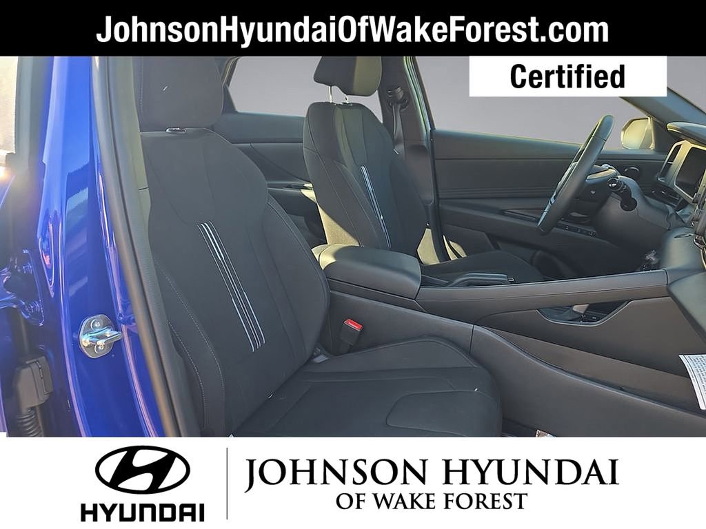 Certified 2025 Hyundai Elantra Sport w/ Cargo Package FWD image 18