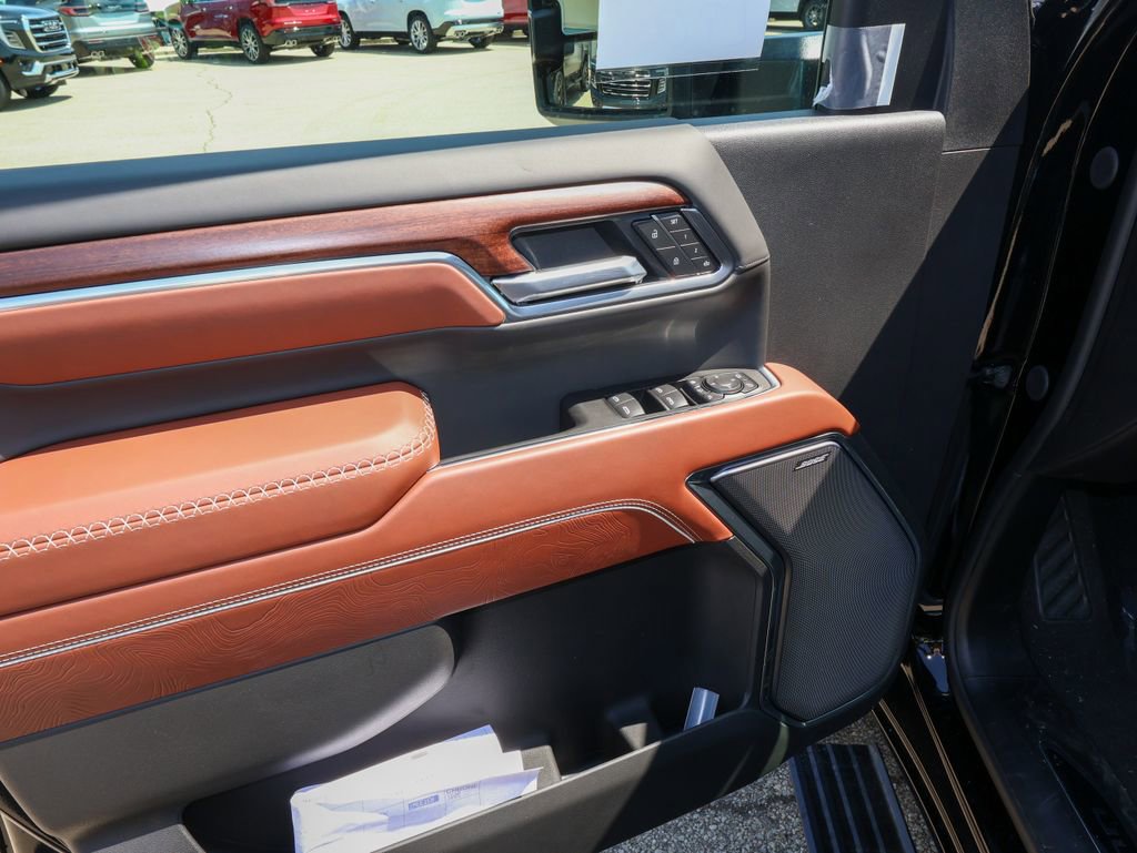 New 2026 GMC Sierra 3500 Denali Ultimate AWD/4WD image 11