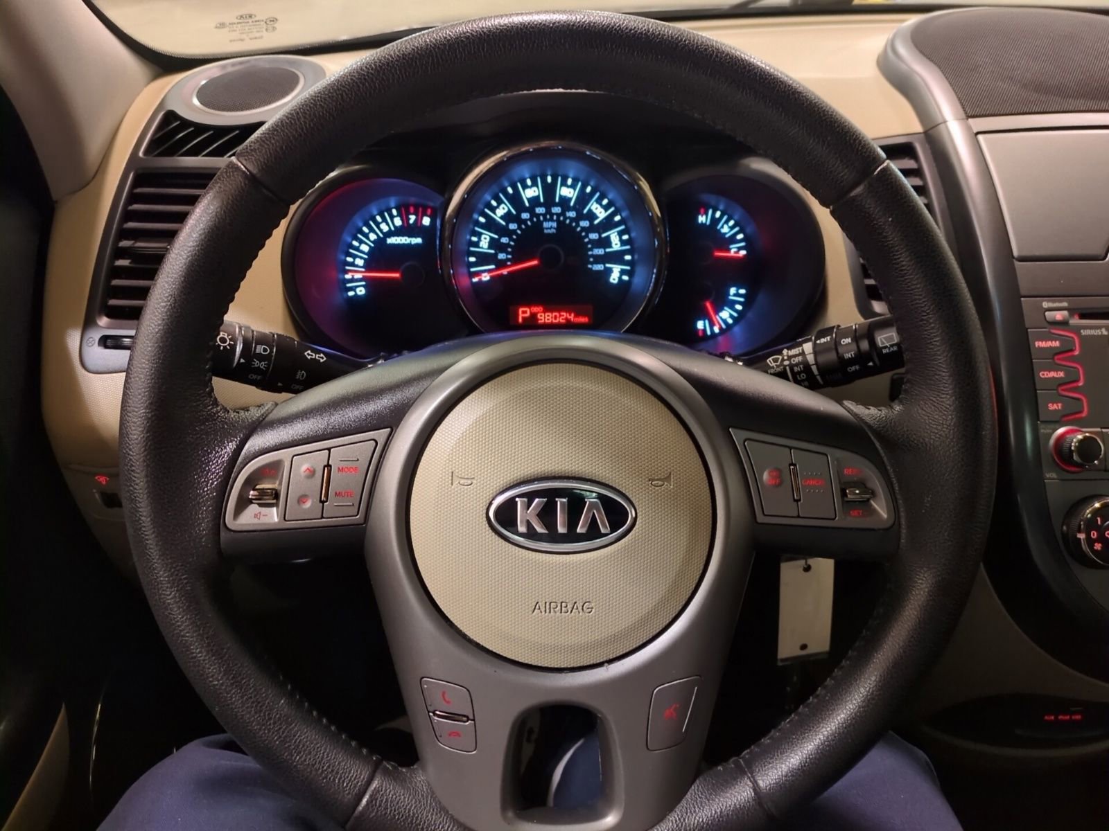 Used 2011 Kia Soul ! w/ Premium Pkg image 18