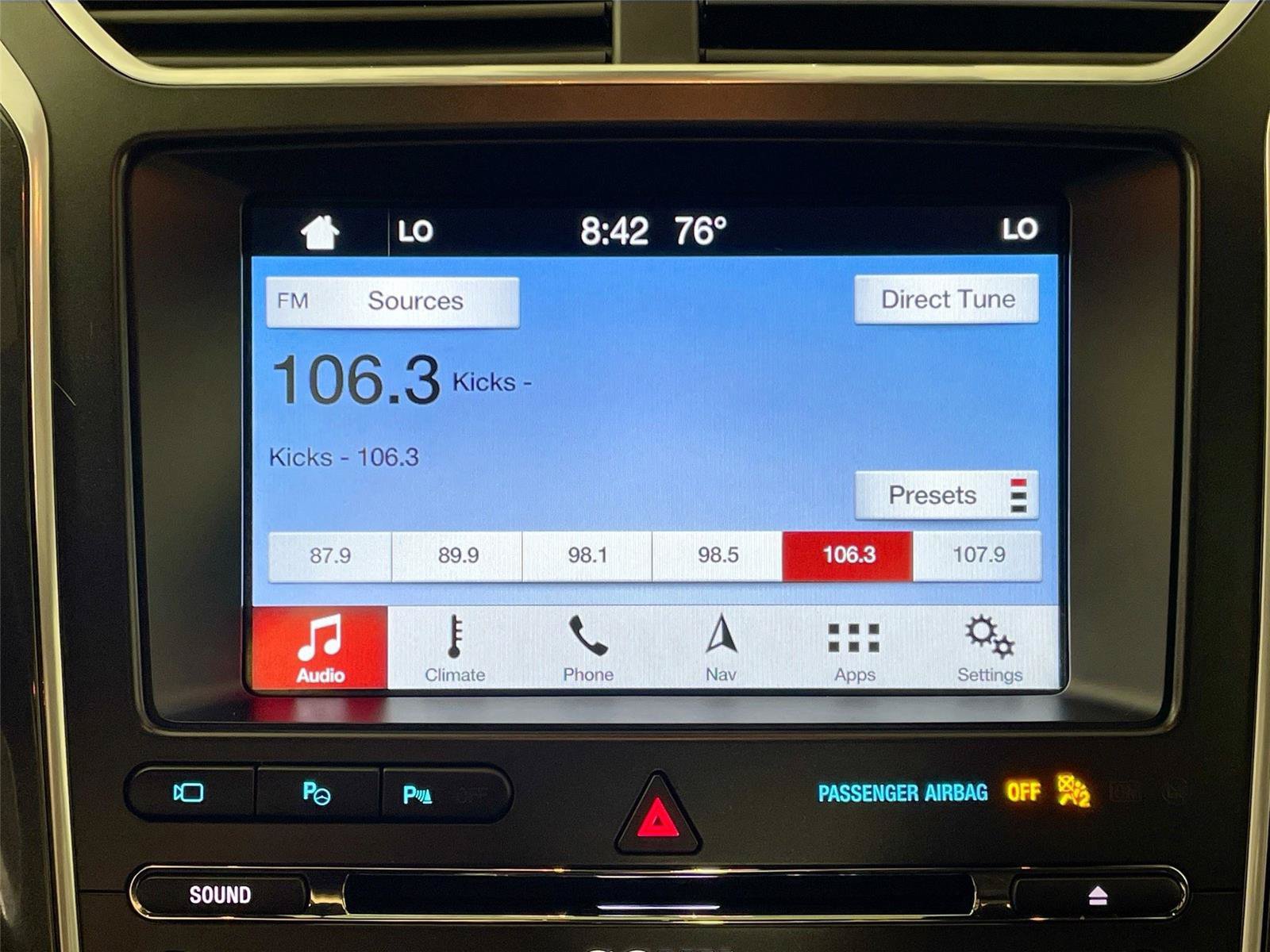 Used 2017 Ford Explorer Limited w/ Equipment Group 301A AWD/4WD image 7