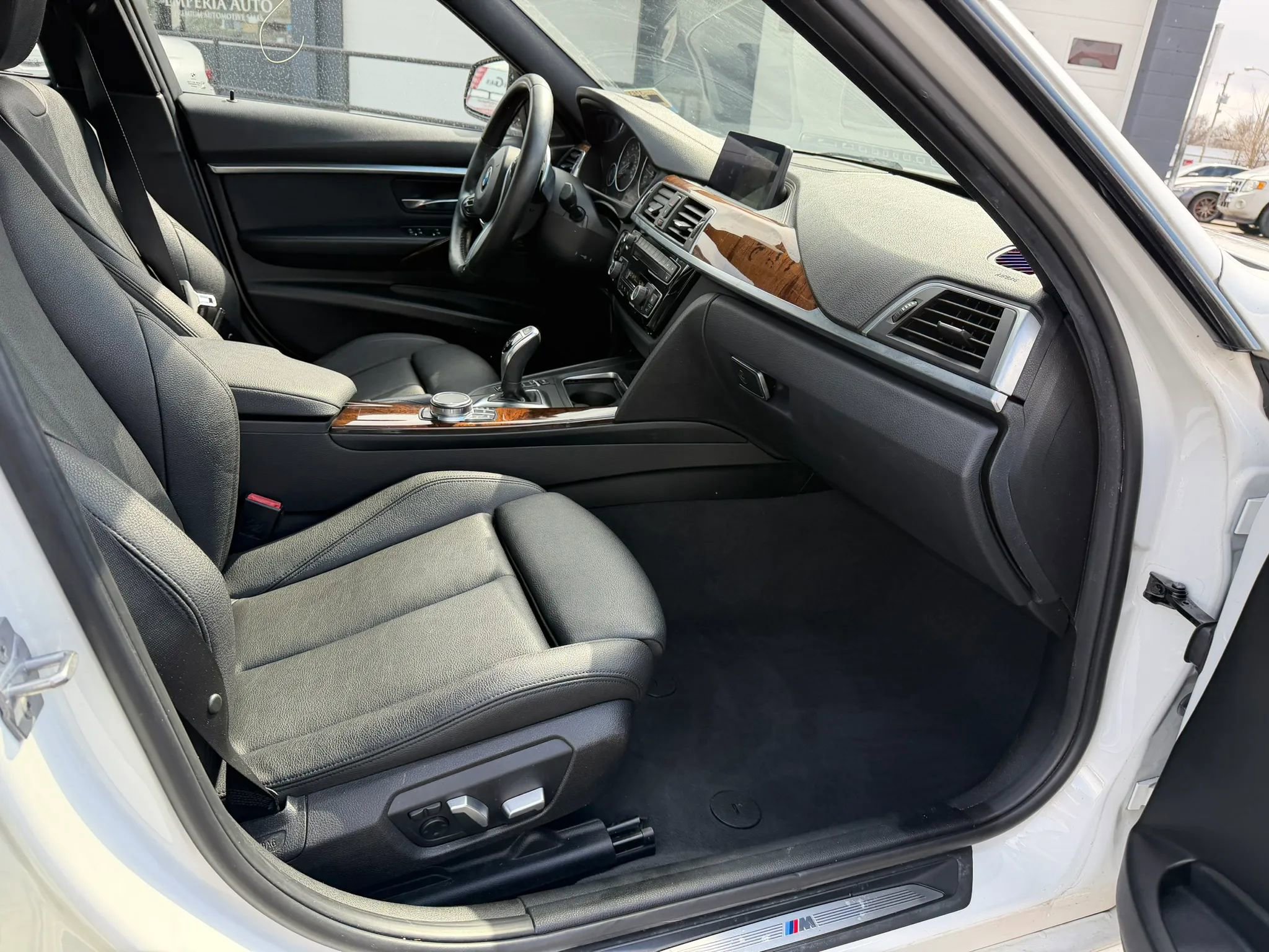 Used 2018 BMW 340i xDrive 340i xDrive Sedan 4D w/ Premium Package image 15