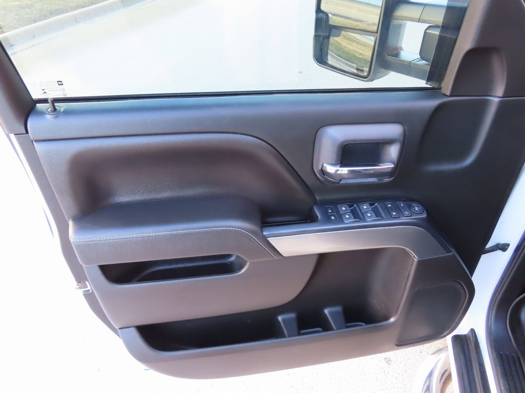 Used 2019 Chevrolet Silverado 2500 LT image 24