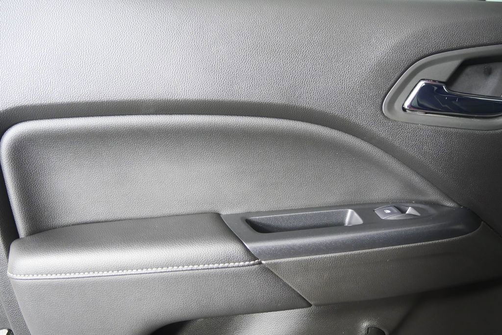 Used 2019 GMC Canyon Denali image 16