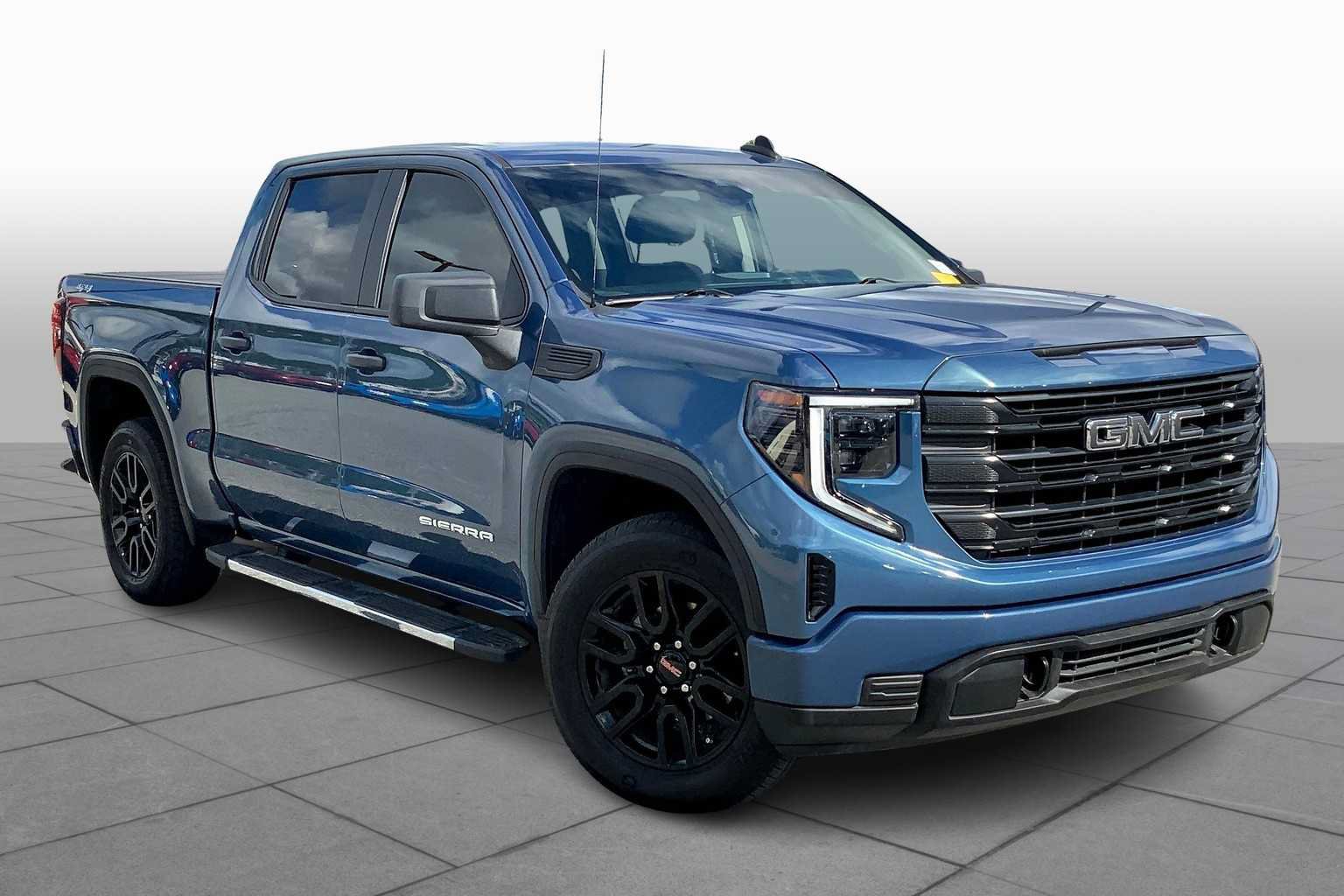 Used 2024 GMC Sierra 1500 Pro w/ Graphite Edition AWD/4WD image 3
