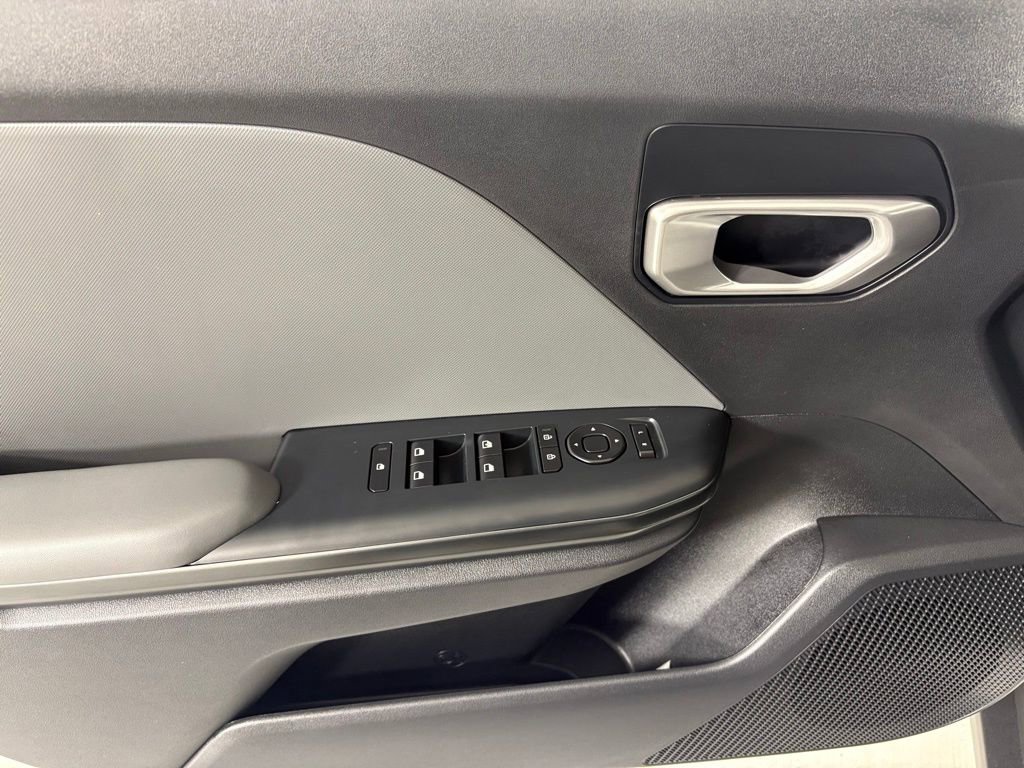 New 2026 Kia K4 LXS image 19