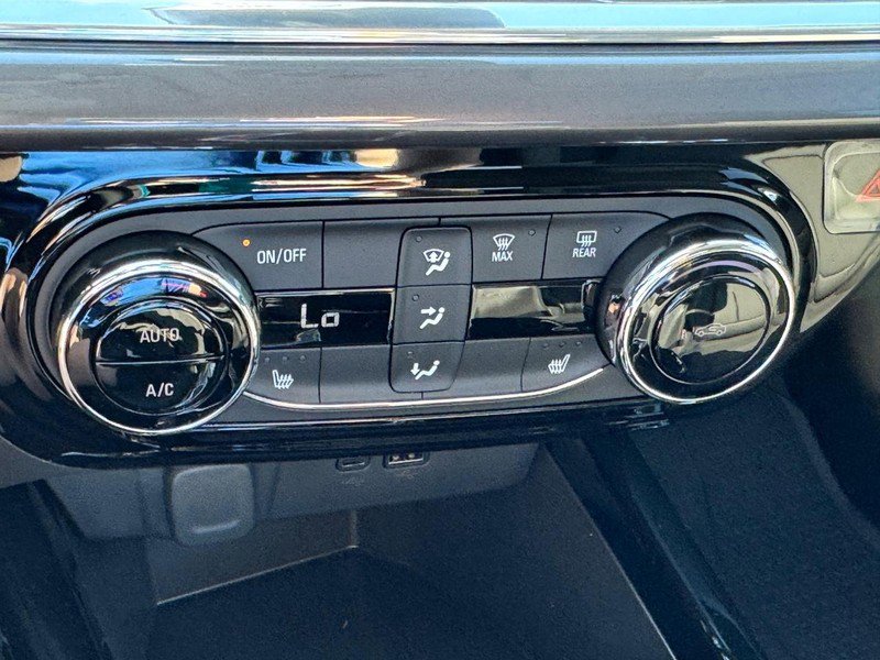 New 2026 Chevrolet Trax ACTIV w/ Driver Confidence Package FWD image 16