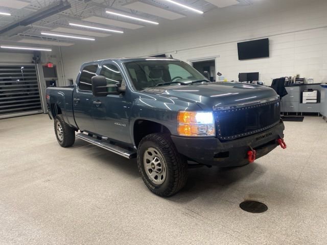 Used 2014 Chevrolet Silverado 2500 LT w/ Interior Plus Package image 3