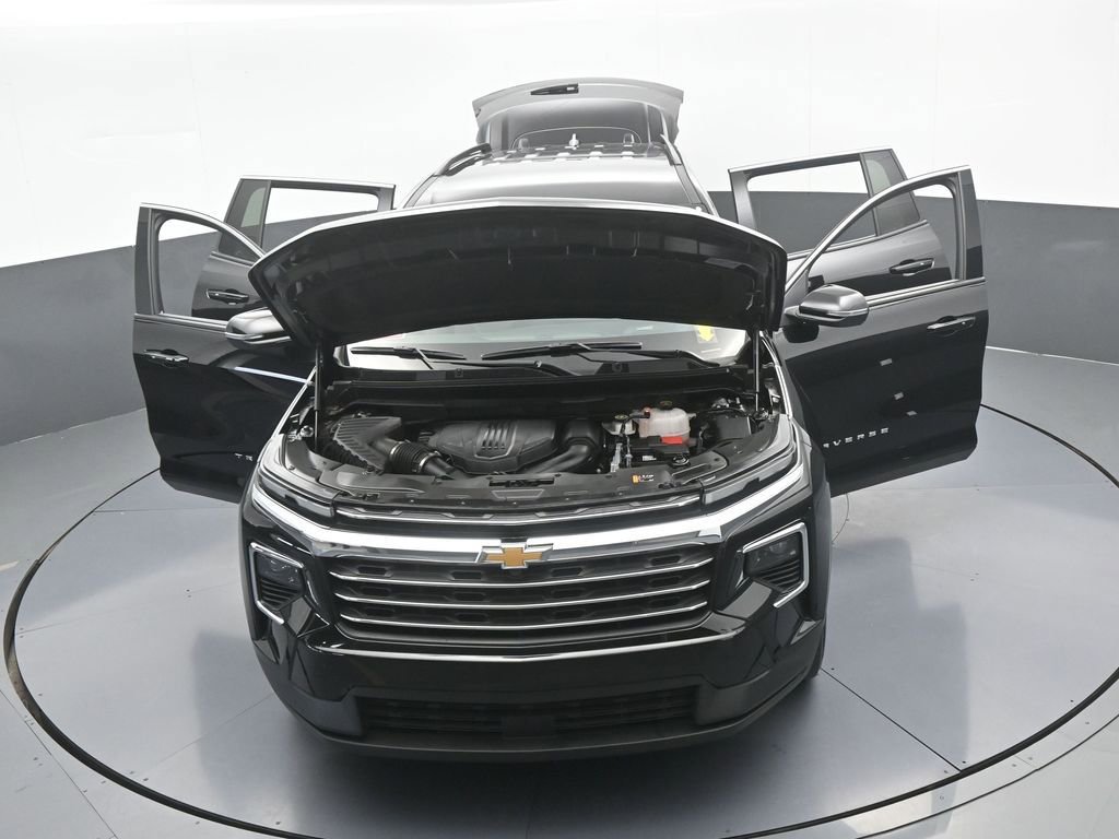 Used 2025 Chevrolet Traverse LT image 63