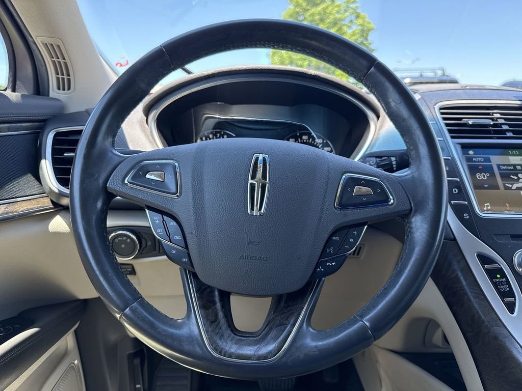 Used 2016 Lincoln MKX Reserve FWD image 24