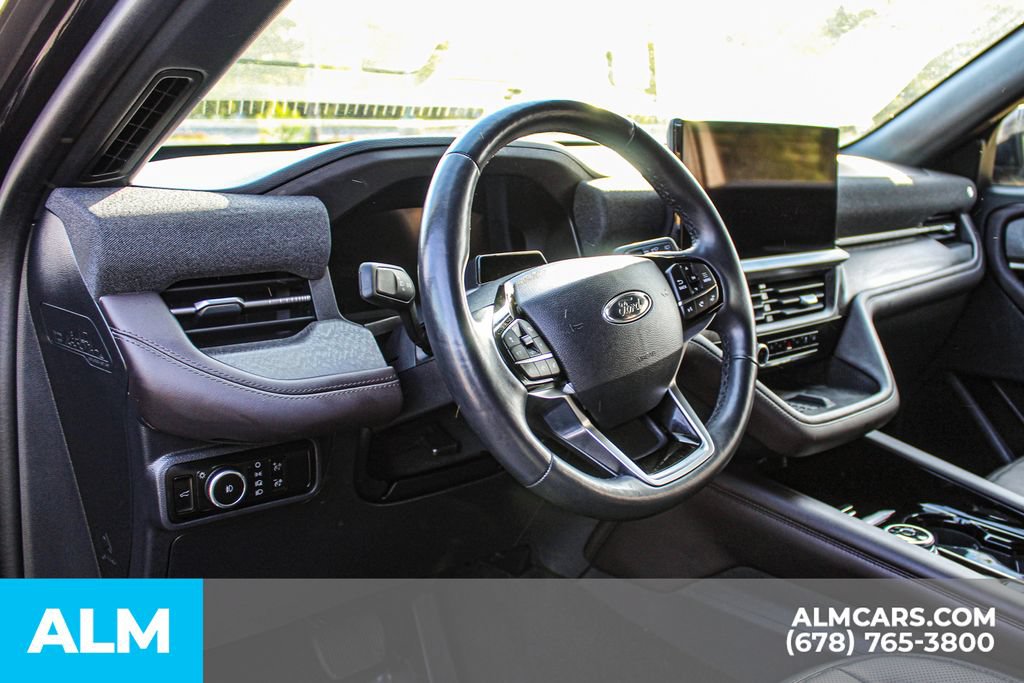 Used 2025 Ford Explorer Platinum w/ LUX Leather Package AWD/4WD image 28