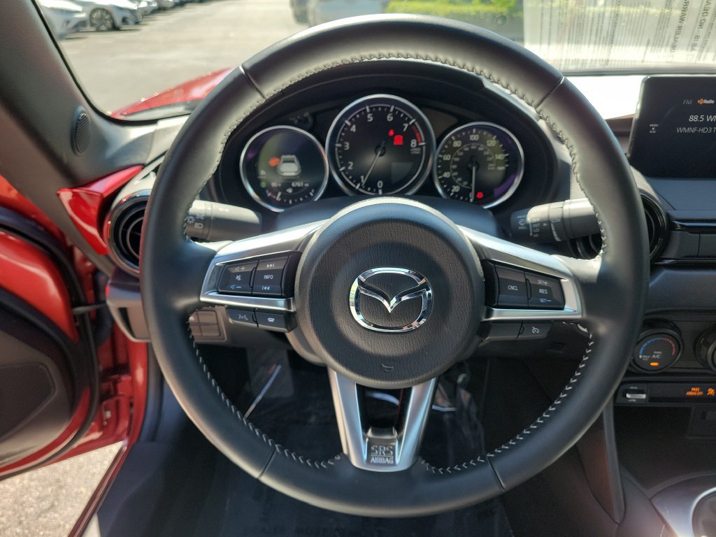 Used 2025 MAZDA MX-5 Miata RF Club RWD image 20