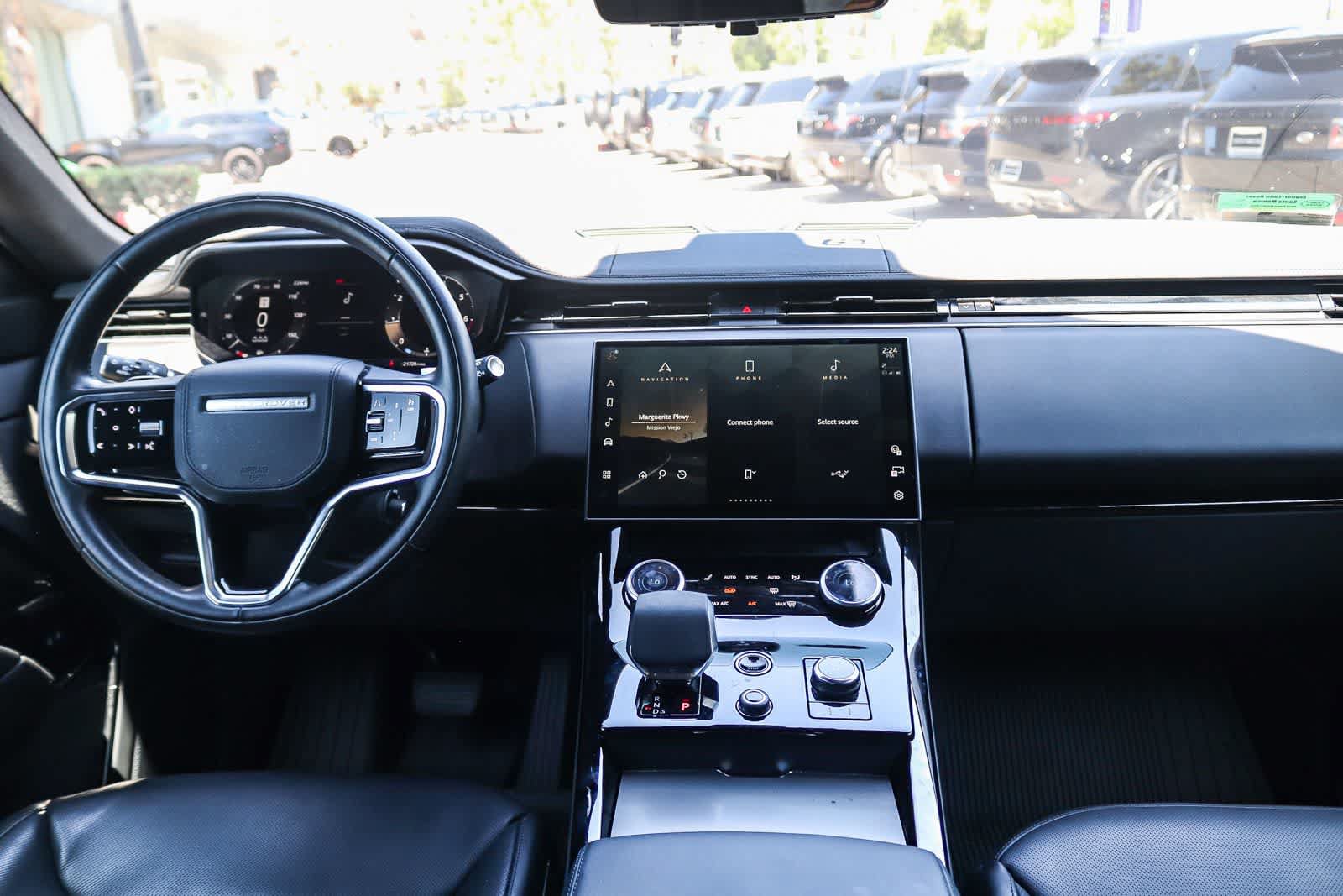 Used 2023 Land Rover Range Rover Sport SE AWD/4WD image 12