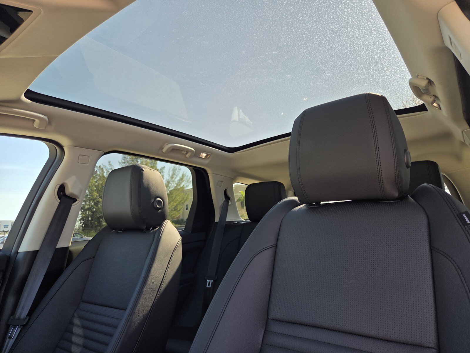 New 2025 Land Rover Discovery Sport S AWD/4WD image 25