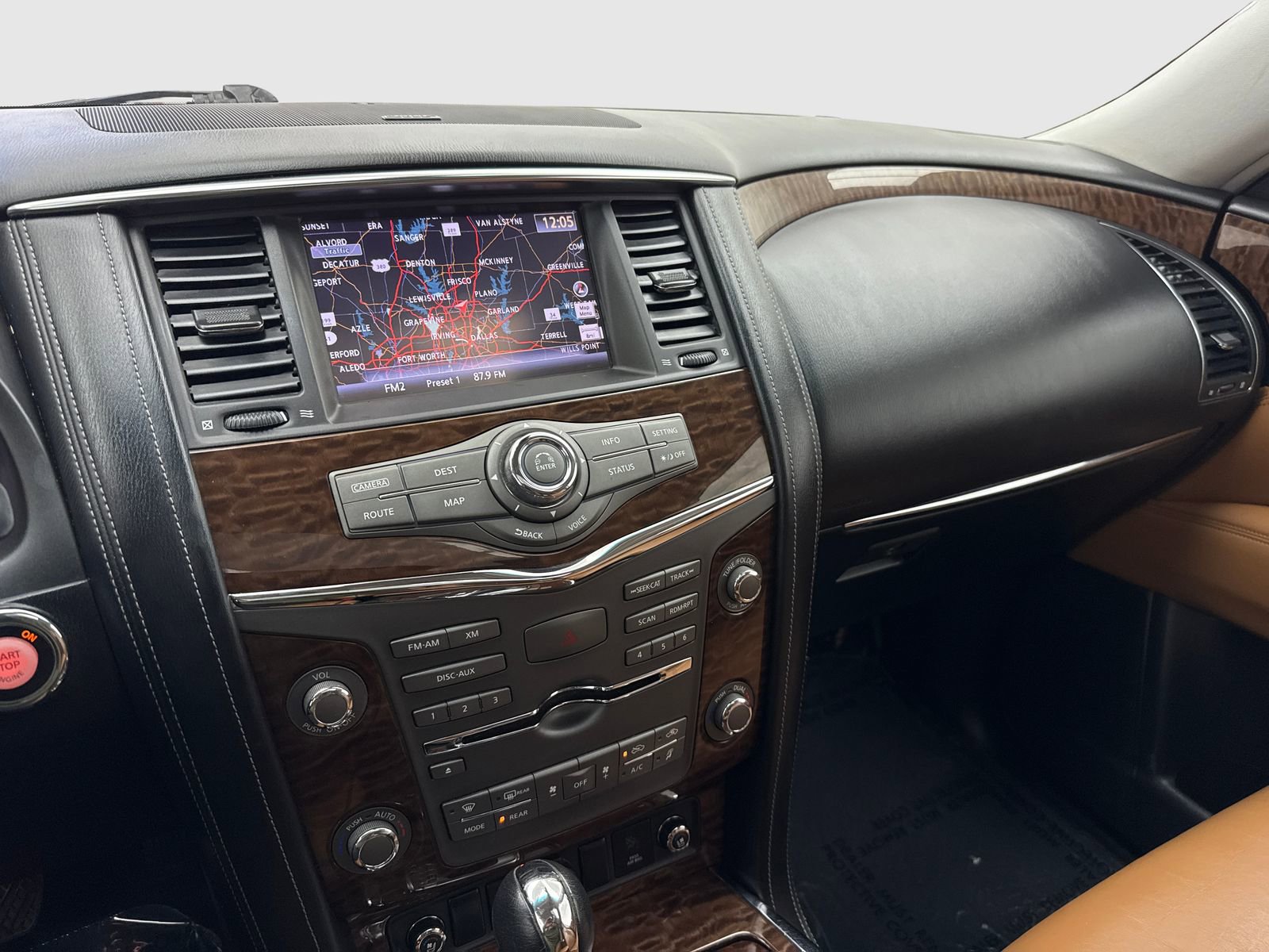 Used 2017 Nissan Armada Platinum w/ Interior Lighting Package image 24