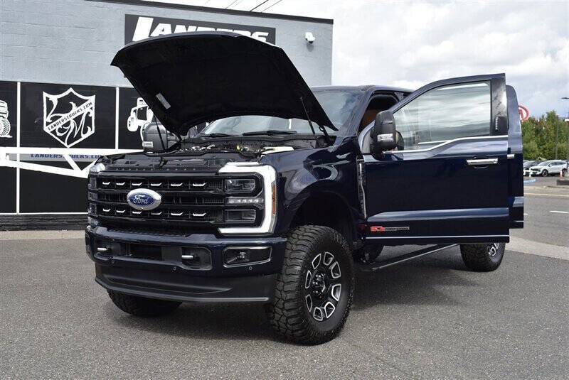 Used 2024 Ford F350 Platinum image 31