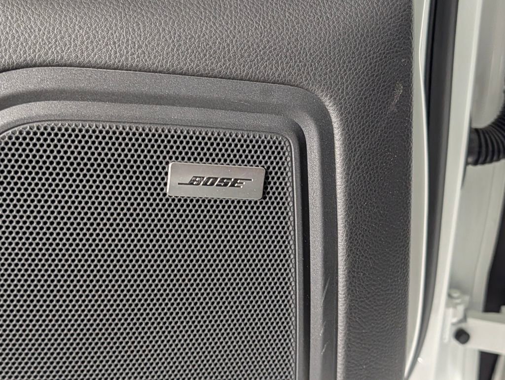 New 2026 Porsche Macan image 29