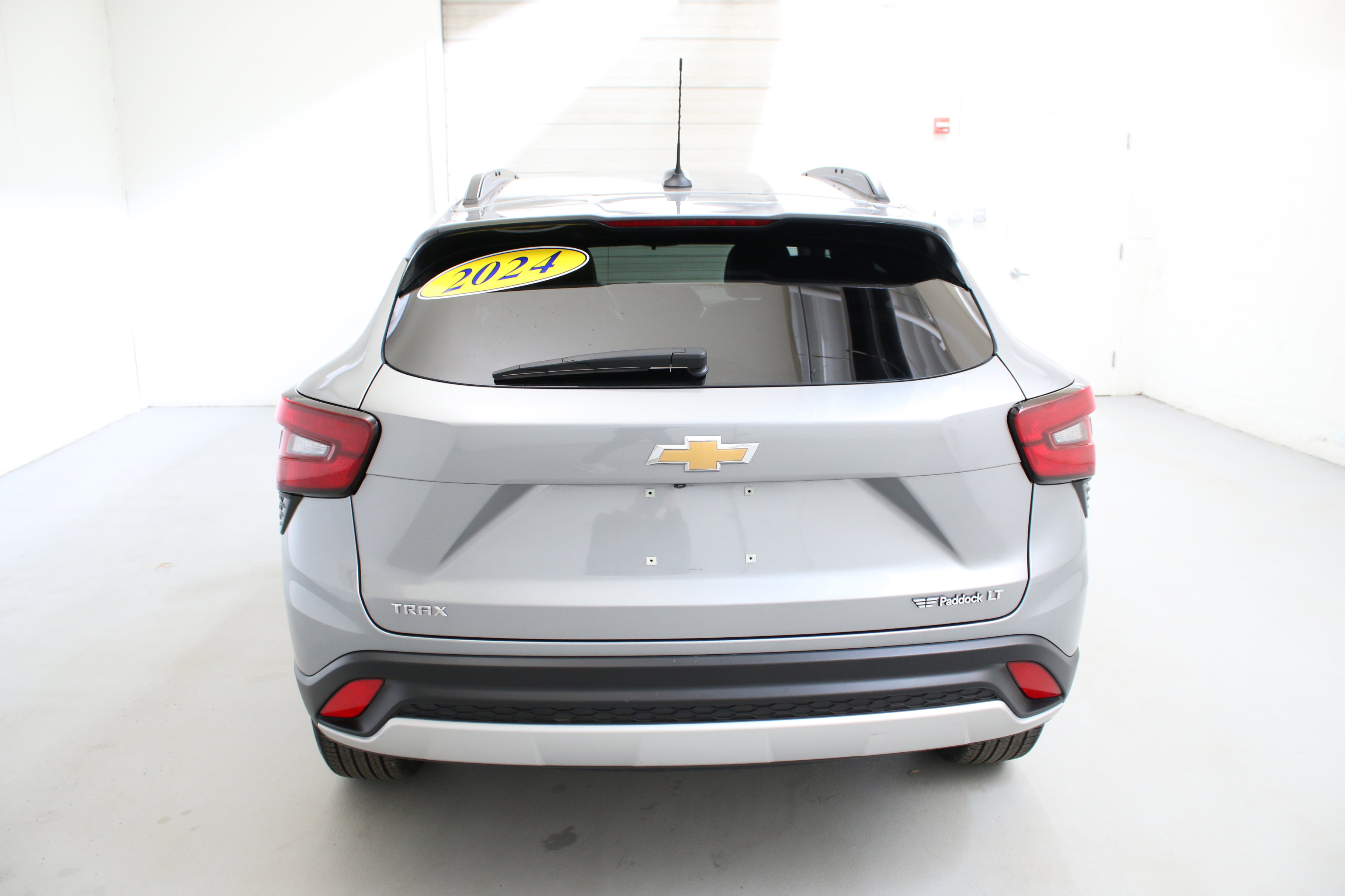 Used 2024 Chevrolet Trax LT w/ Driver Confidence Package image 8