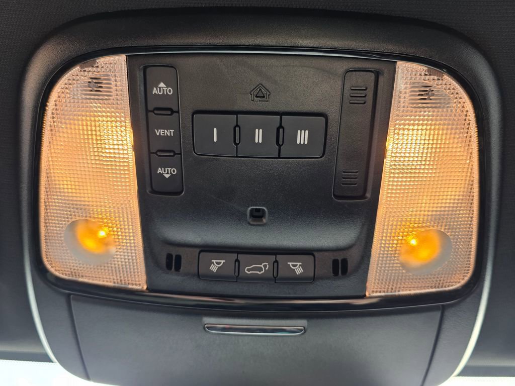 Used 2024 Dodge Durango GT image 24