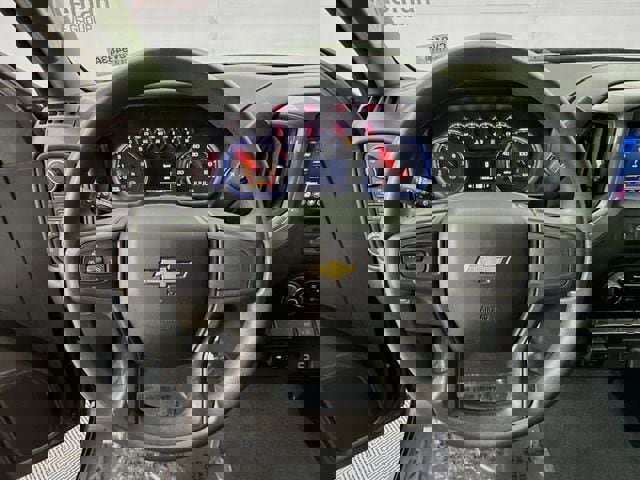 Used 2020 Chevrolet Silverado 1500 Custom w/ Custom Value Package image 13