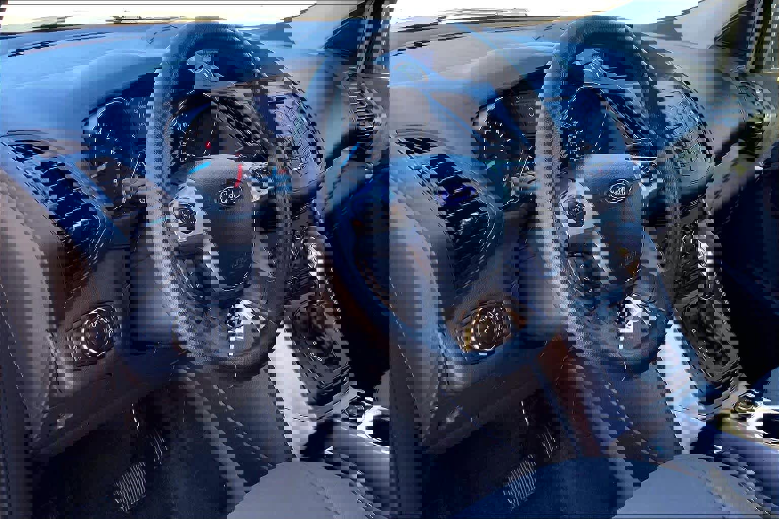 Used 2015 Ford Escape SE image 17