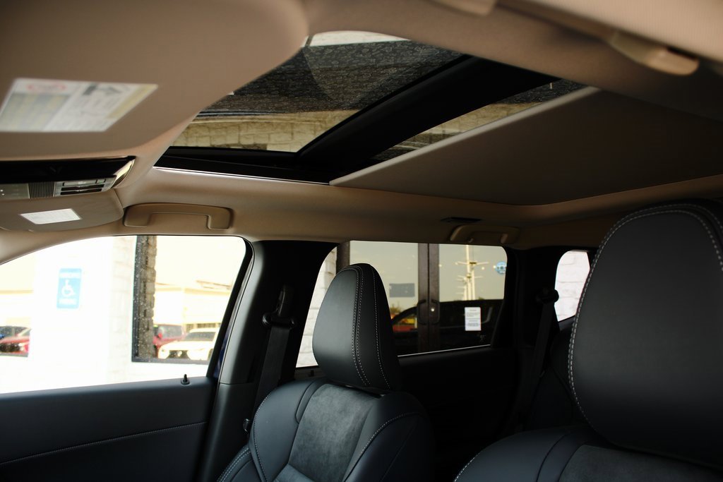 New 2025 Mitsubishi Outlander SE image 16