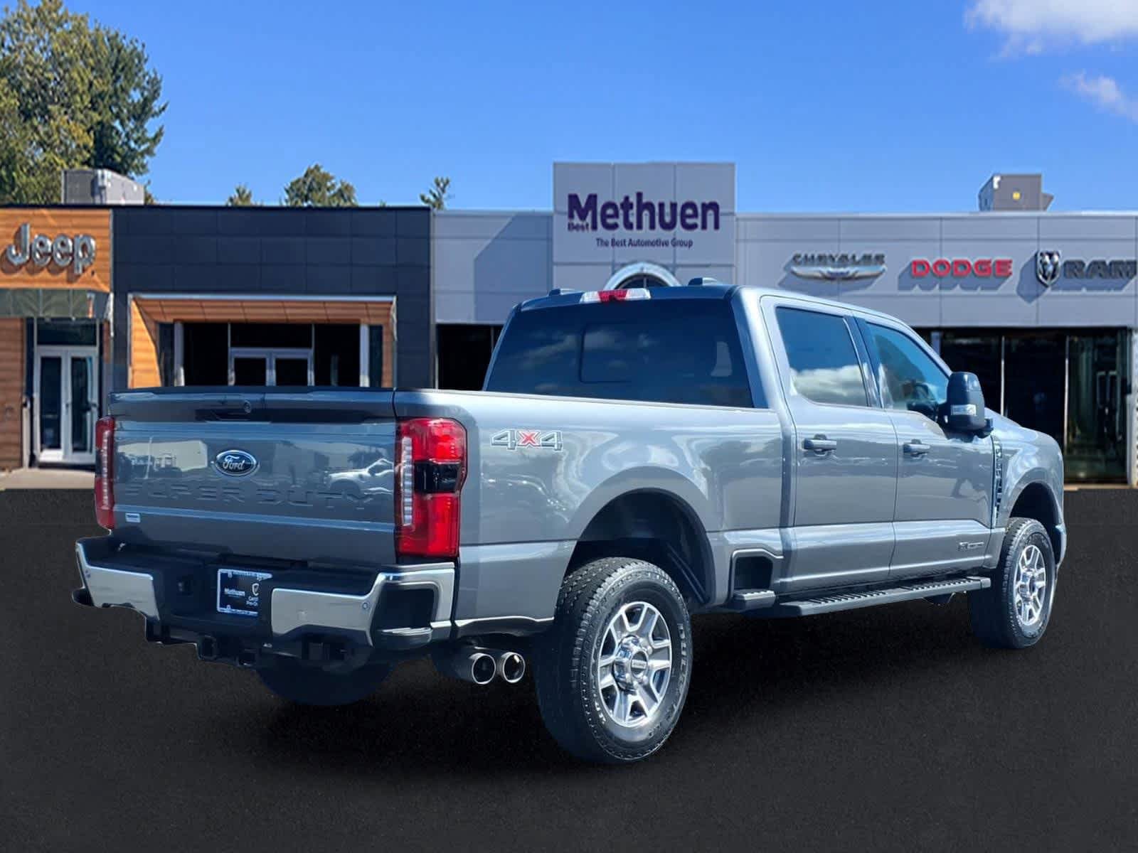 Used 2024 Ford F250 Lariat AWD/4WD image 4