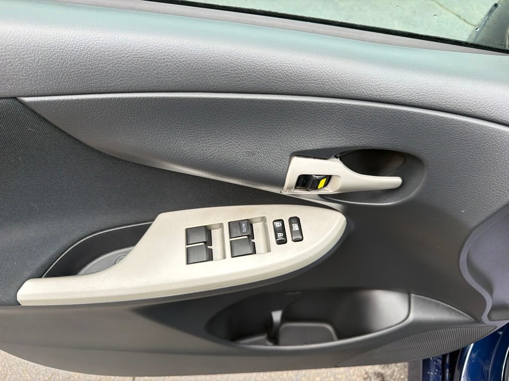 Used 2011 Toyota Corolla S FWD image 22