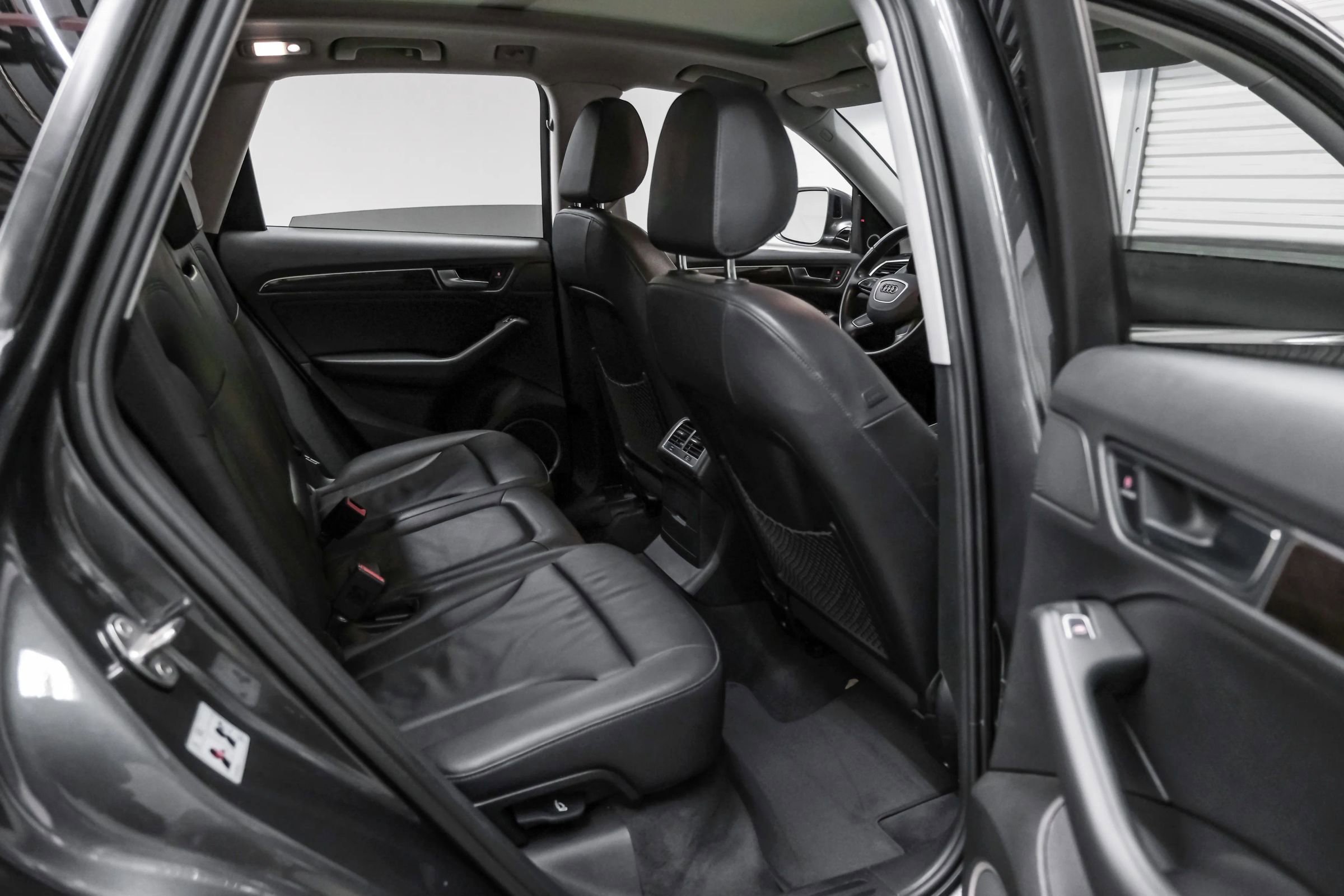 Used 2016 Audi Q5 2.0T Premium Plus w/ Technology Package image 35