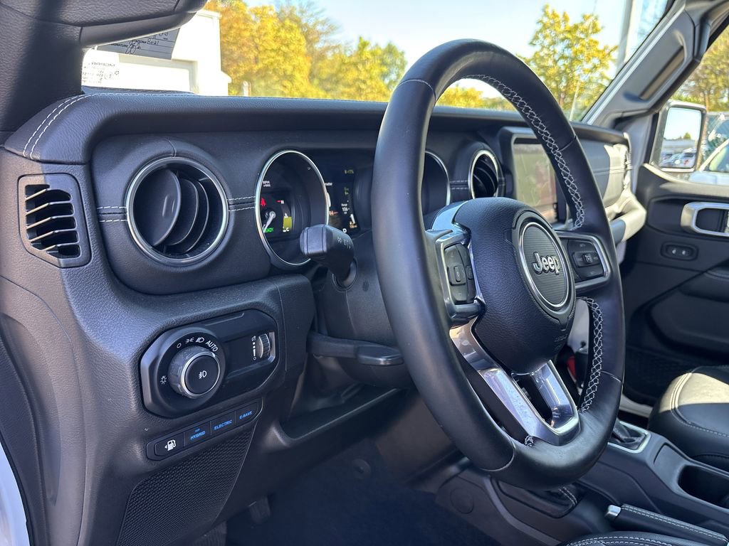 Used 2023 Jeep Wrangler Unlimited Sahara w/ Cold Weather Group image 21