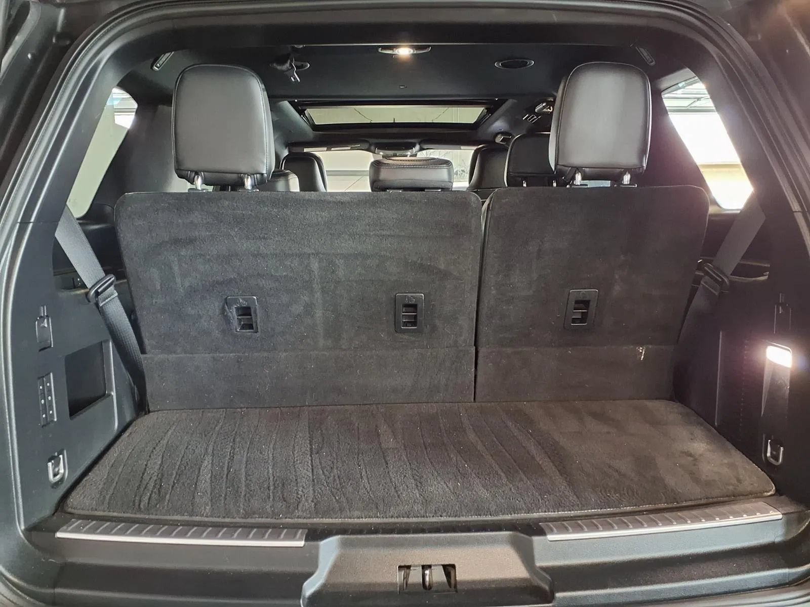Used 2020 Lincoln Navigator Reserve w/ Luxury Package AWD/4WD image 6