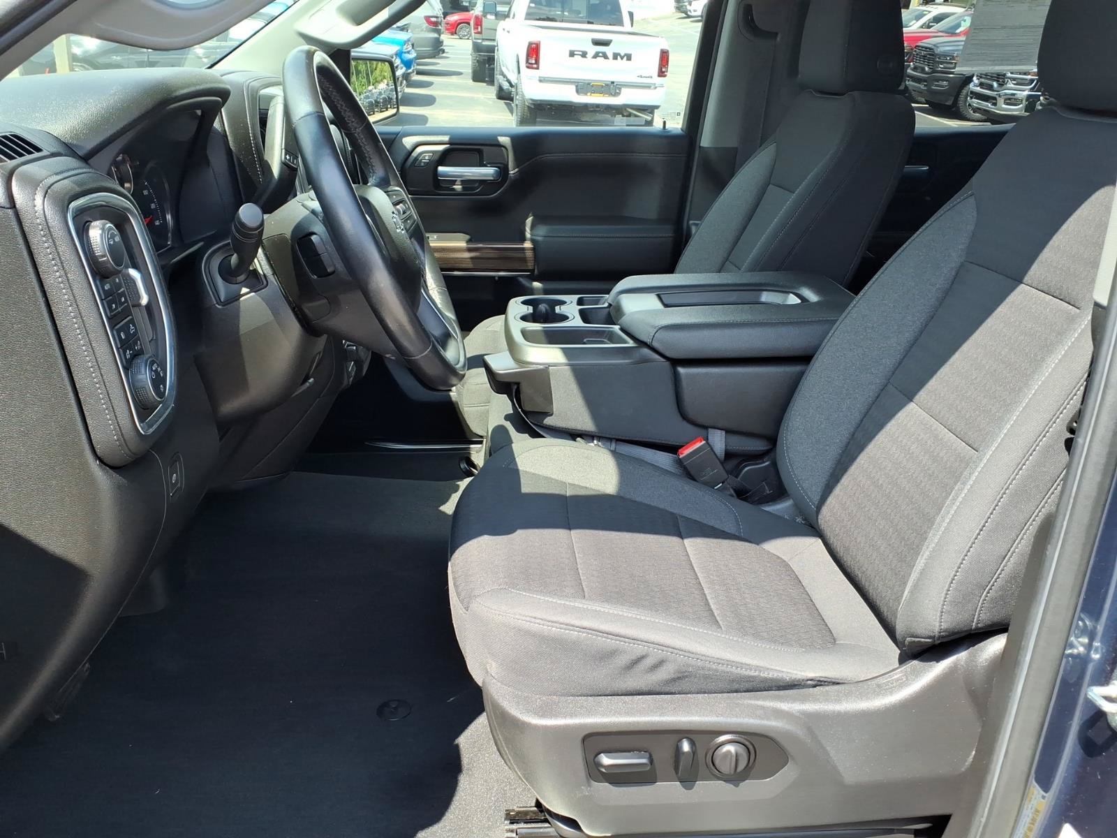 Used 2021 Chevrolet Silverado 1500 RST AWD/4WD image 10